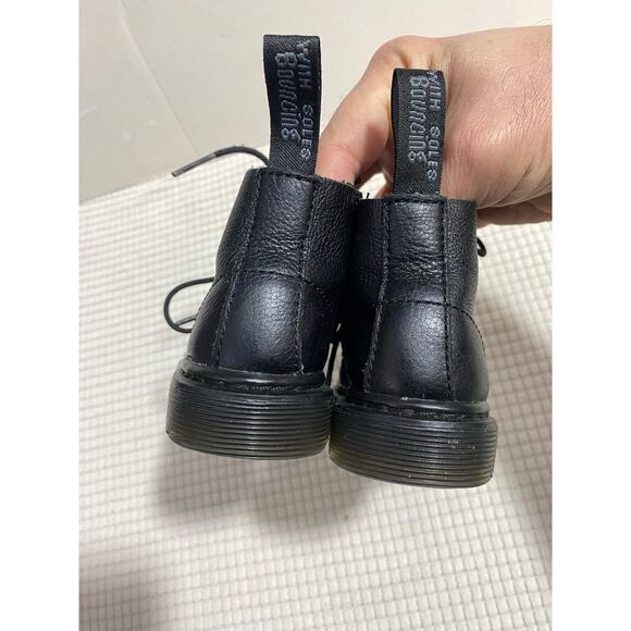 Dr. Martens Infant 1460 Softy T Leather Lace Up Boots Size 6 Black MSRP $65 - Picture 7 of 9